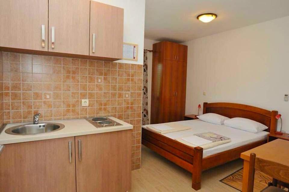A&n Podkosljun Budva